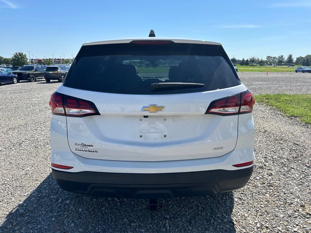 Used 2024 Chevrolet Equinox LS w/ LS Convenience Package AWD/4WD image 8