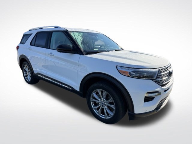 Used 2021 Ford Explorer Limited w/ Equipment Group 301A AWD/4WD image 3