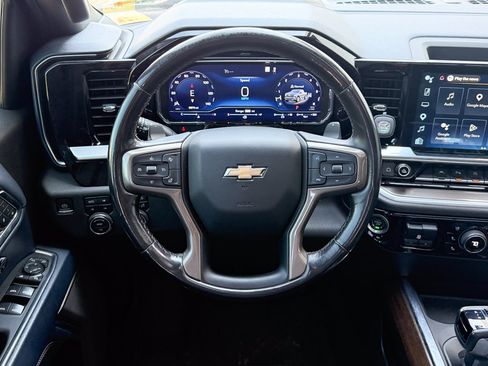 Used 2022 Chevrolet Silverado 1500 High Country w/ High Country Premium Package AWD/4WD image 22