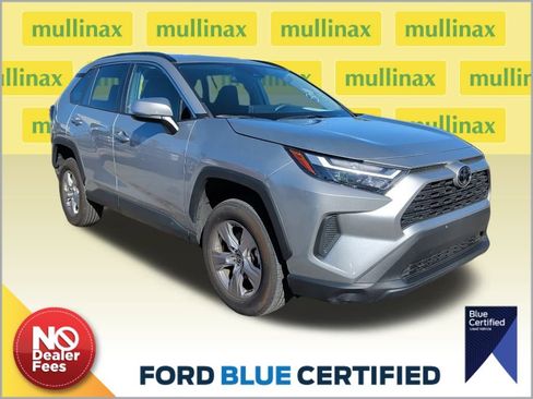 Used 2023 Toyota RAV4 XLE image 1