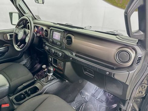 Used 2020 Jeep Wrangler Sport image 22