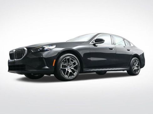 New 2026 BMW 540i xDrive w/ Premium Package AWD/4WD image 38