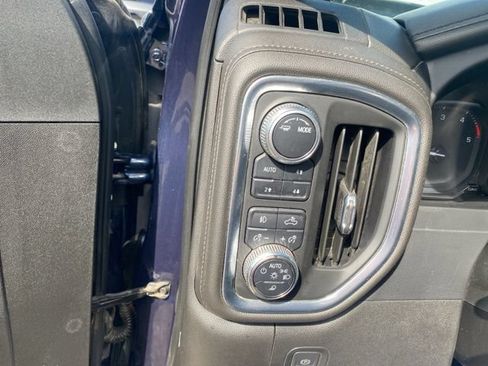 Used 2022 GMC Sierra 2500 SLT w/ SLT Convenience Package AWD/4WD image 19