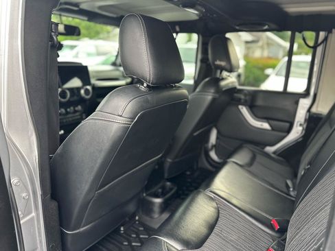 Used 2013 Jeep Wrangler Unlimited Sport AWD/4WD image 30