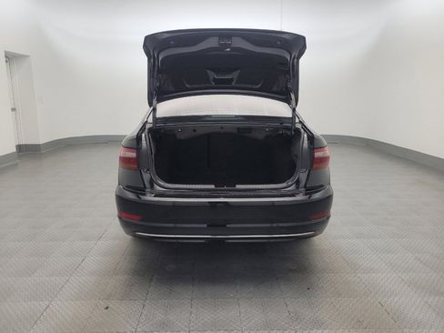 Used 2019 Volkswagen Jetta SE FWD image 29
