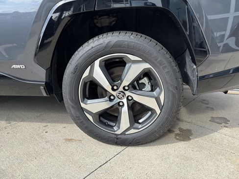 Used 2023 Toyota RAV4 SE AWD/4WD image 34