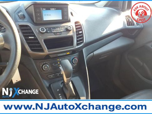 Used 2022 Ford Transit Connect XL image 29