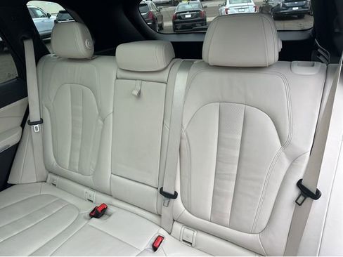 Used 2022 BMW X5 sDrive40i w/ M Sport Package RWD image 17