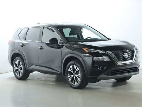 Used 2023 Nissan Rogue SV image 1