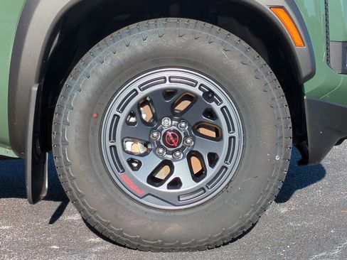 New 2026 Nissan Frontier Pro-X w/ Pro-X Convenience Package image 11