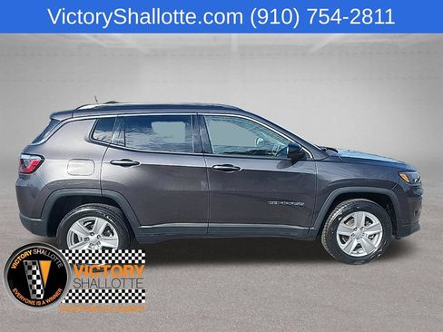 Certified 2022 Jeep Compass Latitude w/ Sun and Sound Group AWD/4WD image 31