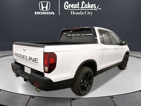 New 2026 Honda Ridgeline Black Edition image 5