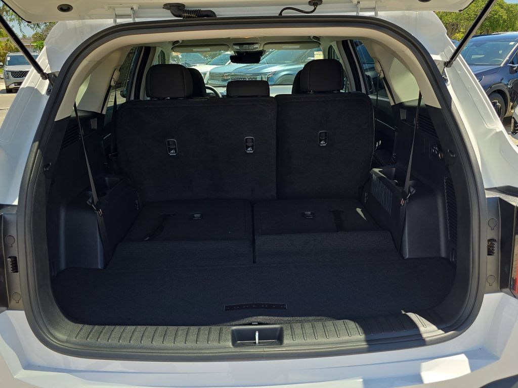 New 2026 Kia Sorento LX FWD image 10