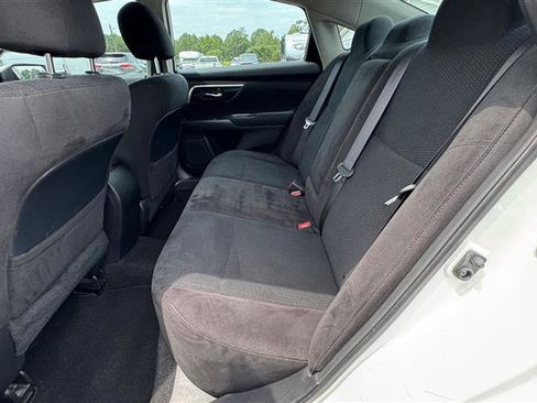 Used 2014 Nissan Altima 2.5 S FWD image 35