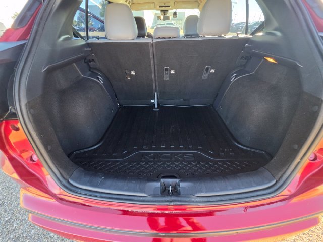Certified 2024 Nissan Kicks SR w/ SR Premium Package FWD image 17