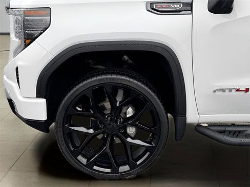 Used 2022 GMC Sierra 1500 AT4 w/ AT4 Premium Package image 45