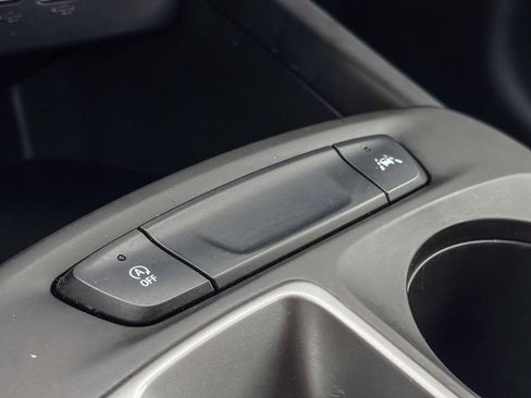 Used 2024 Chevrolet Trax LS FWD image 29