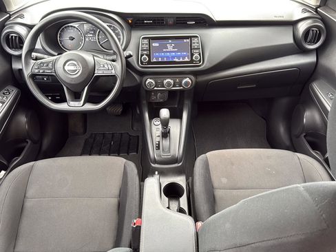 Used 2025 Nissan Kicks Play S FWD image 39