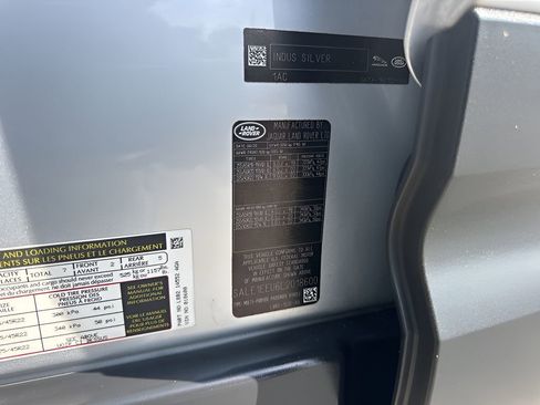 Used 2020 Land Rover Defender 110 image 39