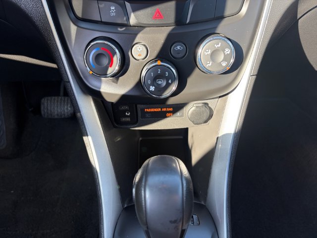 Used 2017 Chevrolet Trax LS FWD image 22