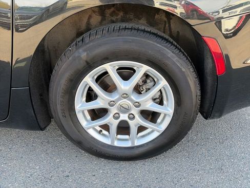 Used 2022 Chrysler Pacifica Touring-L FWD image 15