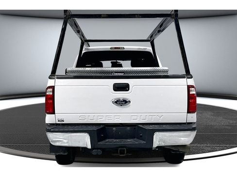 Used 2016 Ford F250 XLT image 5