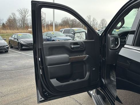 Used 2021 GMC Sierra 1500 Denali w/ Denali Ultimate Package image 11