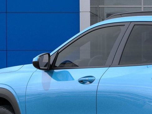 New 2026 Chevrolet Trax LT image 12