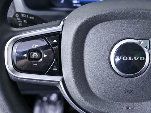 Used 2025 Volvo XC90 T8 Ultra AWD/4WD image 10
