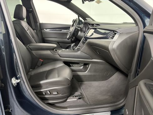 Certified 2025 Cadillac XT6 Premium Luxury image 44