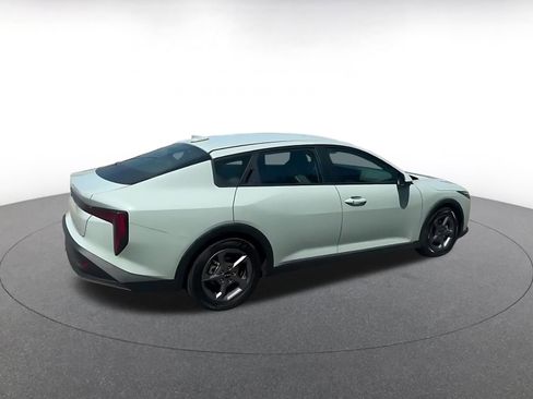 Used 2025 Kia K4 LXS image 14