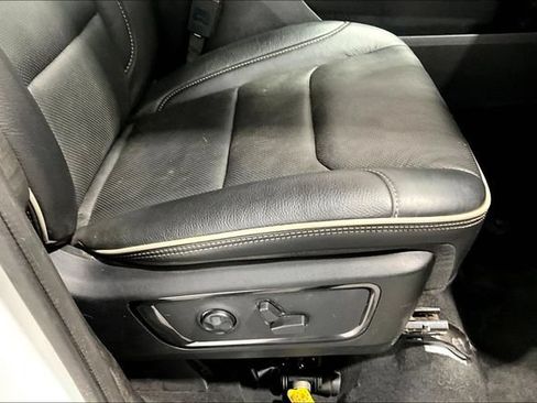Used 2022 RAM 1500 Limited w/ Body-Colour Bumper Group AWD/4WD image 49