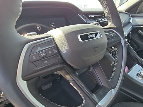 New 2026 Jeep Grand Cherokee L Laredo AWD/4WD image 10