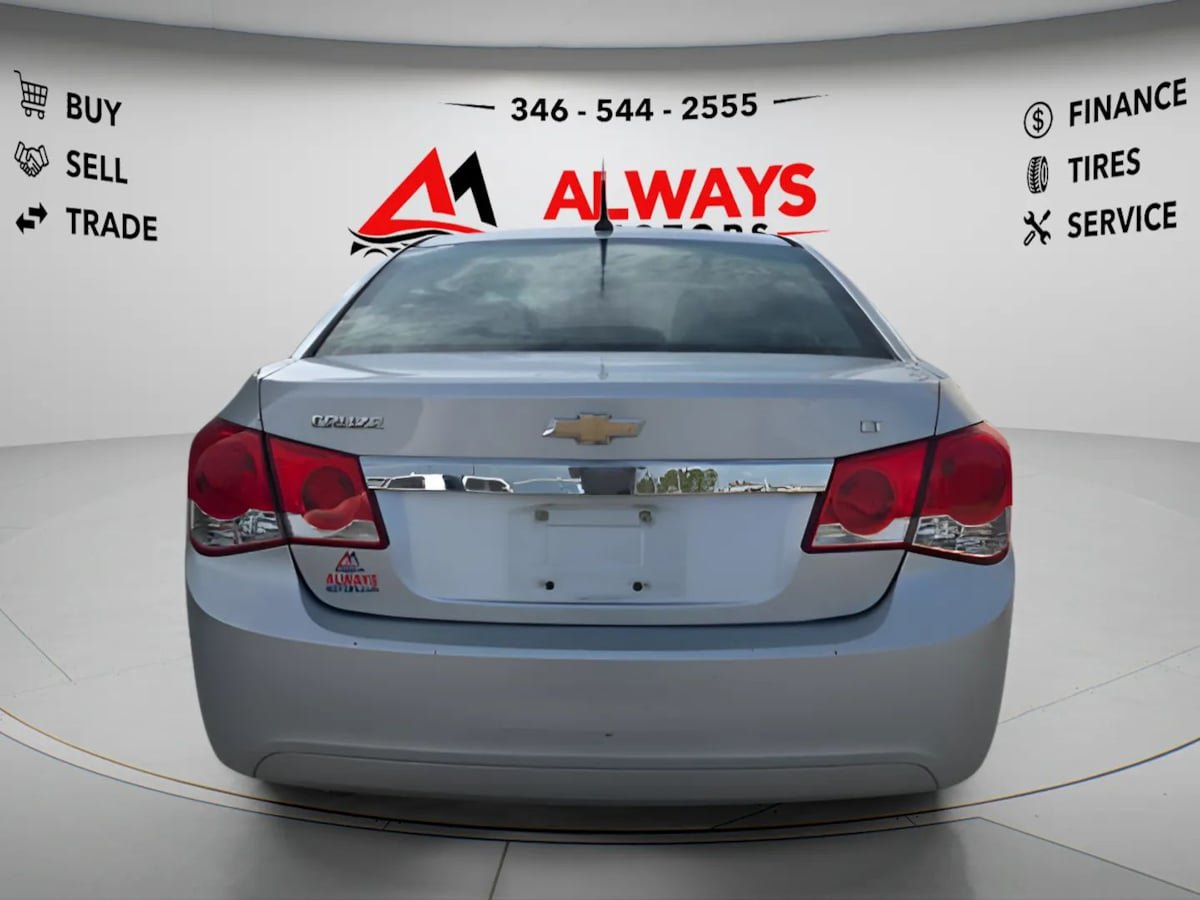 Used 2012 Chevrolet Cruze LT FWD image 12