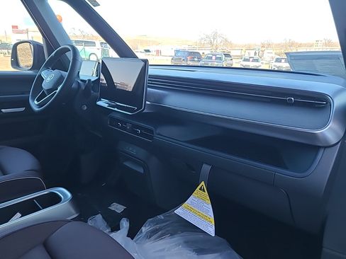 New 2025 Volkswagen ID. Buzz Pro S image 10