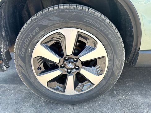 Used 2018 Subaru Forester 2.5i Limited AWD/4WD image 39