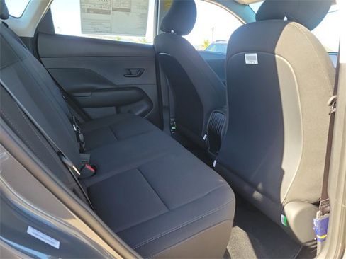 New 2026 Hyundai Kona SE image 18
