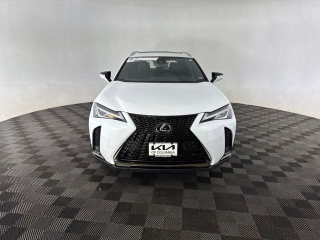 Used 2019 Lexus UX 200 F Sport w/ F Sport Premium Package FWD image 3