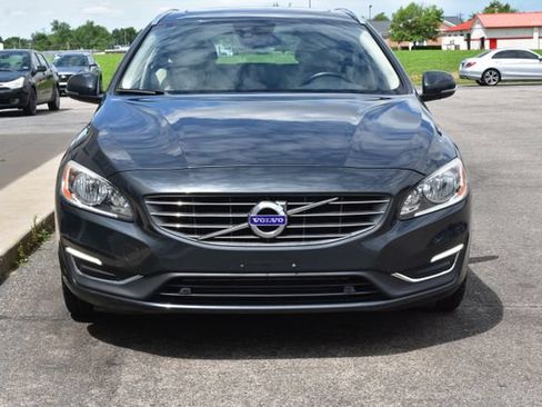 Used 2016 Volvo V60 T5 Premier FWD image 13