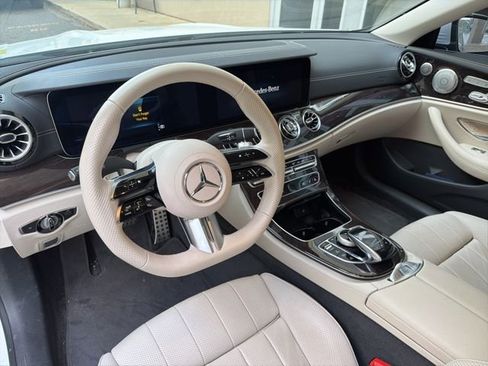 Used 2023 Mercedes-Benz E 450 Cabriolet image 7