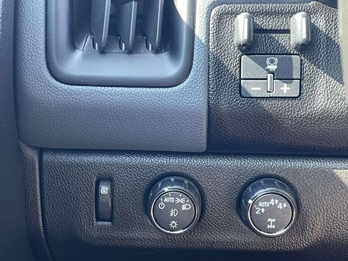 Used 2020 Chevrolet Colorado Z71 AWD/4WD image 49