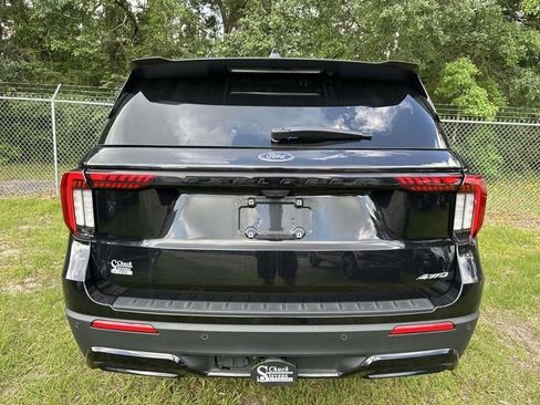 Used 2025 Ford Explorer ST-Line w/ Premium Package AWD/4WD image 12