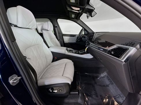 New 2026 BMW X5 xDrive50e w/ M Sport Package image 29