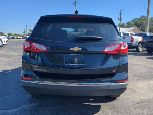 Used 2020 Chevrolet Equinox LT w/ Driver Convenience Package image 5