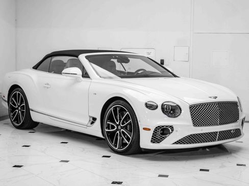 Certified 2022 Bentley Continental GT image 12