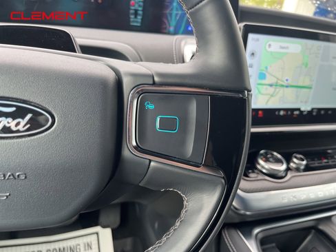 New 2025 Ford Expedition Platinum w/ Stealth Performance Package image 6