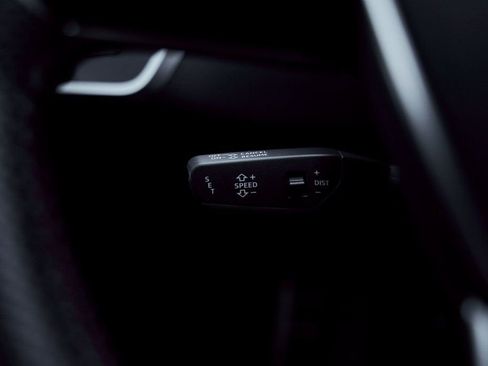 Used 2021 Audi RS 6 w/ Executive Package AWD/4WD image 66