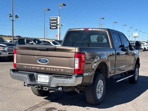 Used 2017 Ford F250 XLT image 5