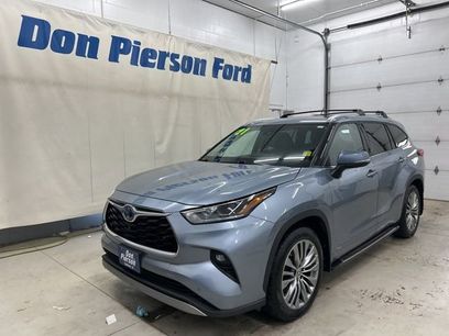 Used 2021 Toyota Highlander Platinum