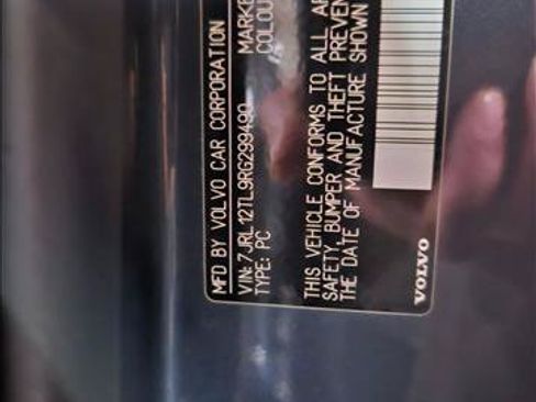 Used 2024 Volvo S60 B5 Plus AWD/4WD image 25